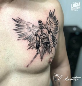 tatuaje_pecho_arcangel_guerrero_logia_barcelona_el_donante 